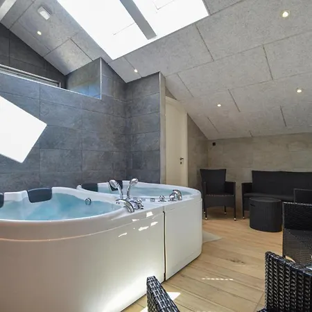 4 Bedroom Pet Friendly In Romo Holiday home Bolilmark